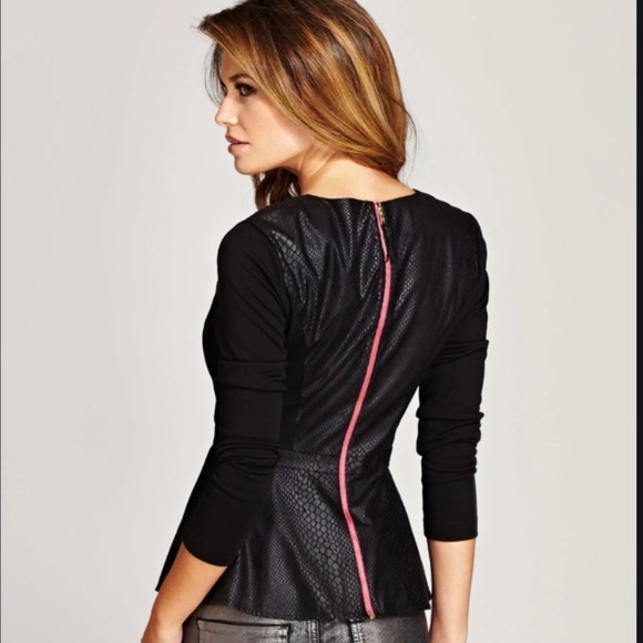 GUESS FAUX LEATHER/SNAKE SKIN PEPLUM TOP - Picture 2 of 5